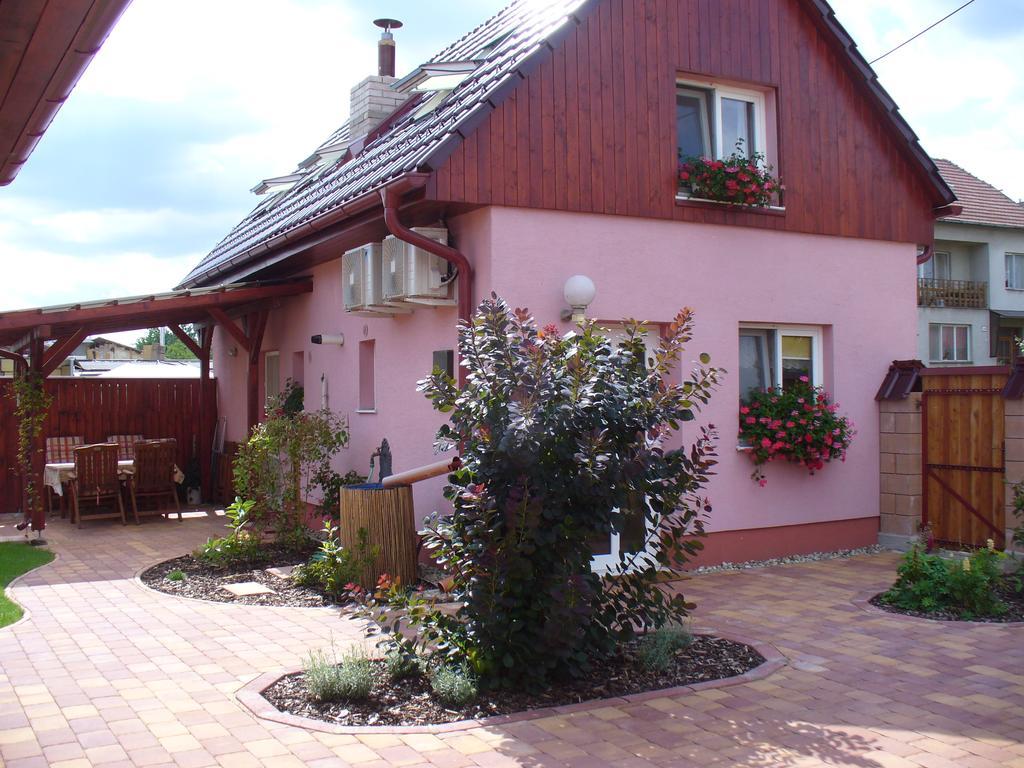 Ferienwohnung Penzion Jarka Lednice Zimmer foto